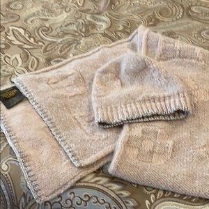 Baby pink Scarf and hat Authentic LV.